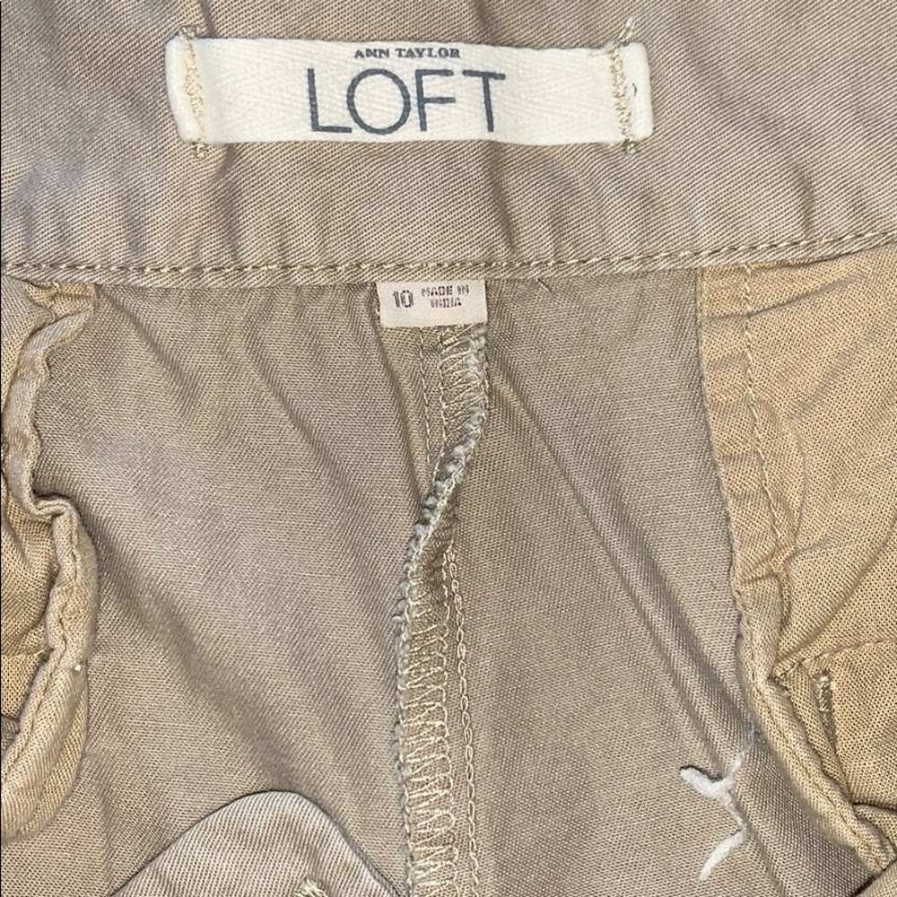 Loft Khaki Shorts - Picture 3 of 3